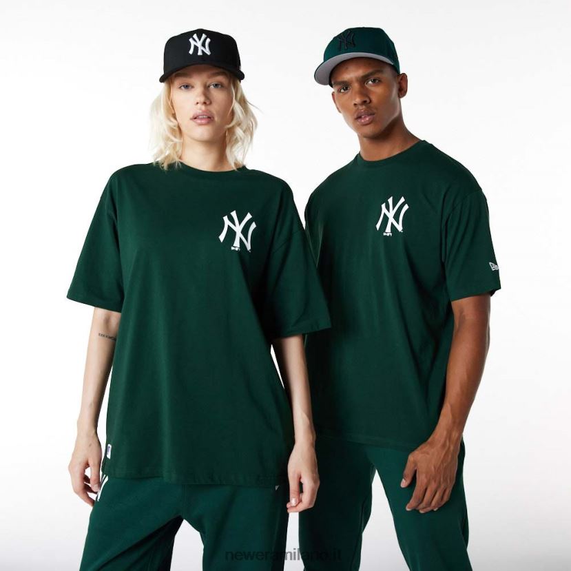 New Era Z282J22917 t-shirt verde scuro oversize dei New York Yankees Essentials