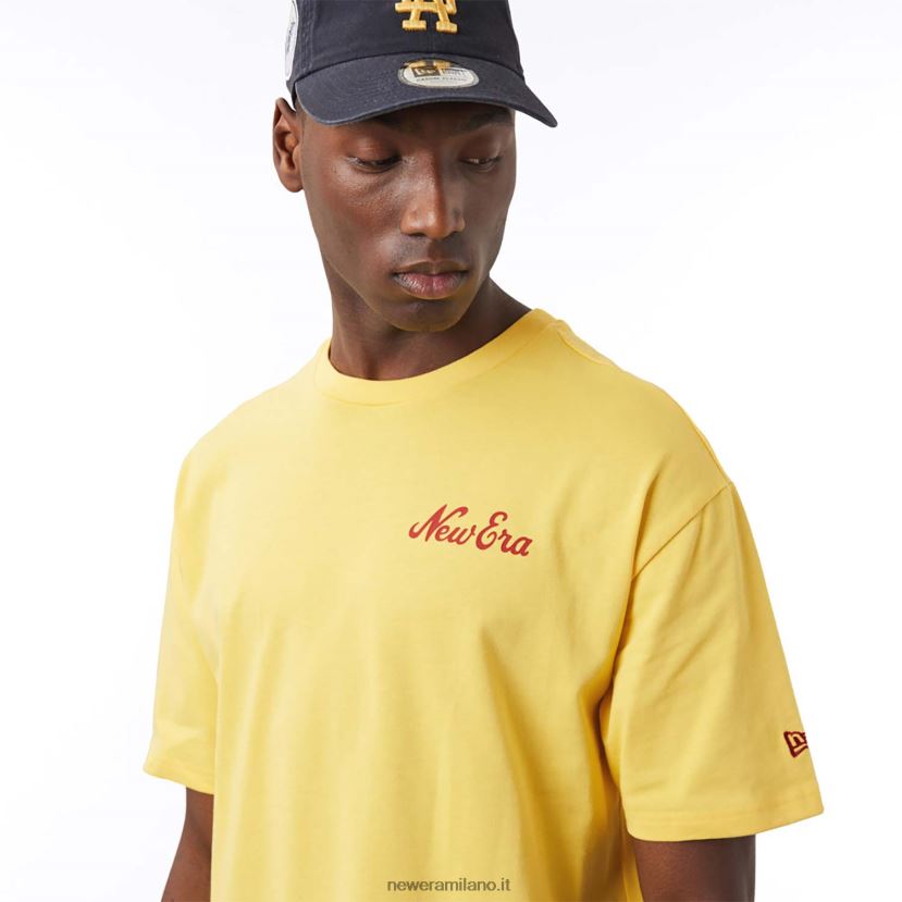 New Era Z282J23004 t-shirt oversize gialla con grafica alimentare